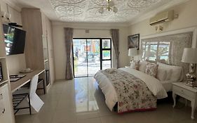 Blue Diamond Lodge & Spa